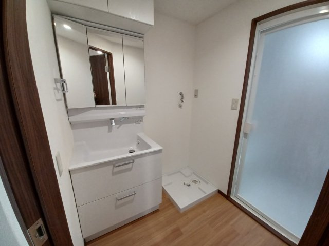 サザンヒルズの独立洗面台