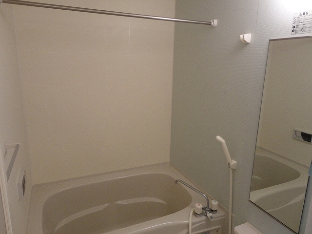 ラポール西大島ウエストの浴室