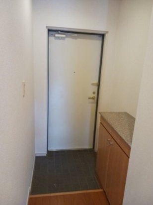 ラポール西大島ウエストの玄関