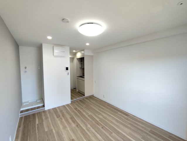 ラフィーヌ立石の洋室