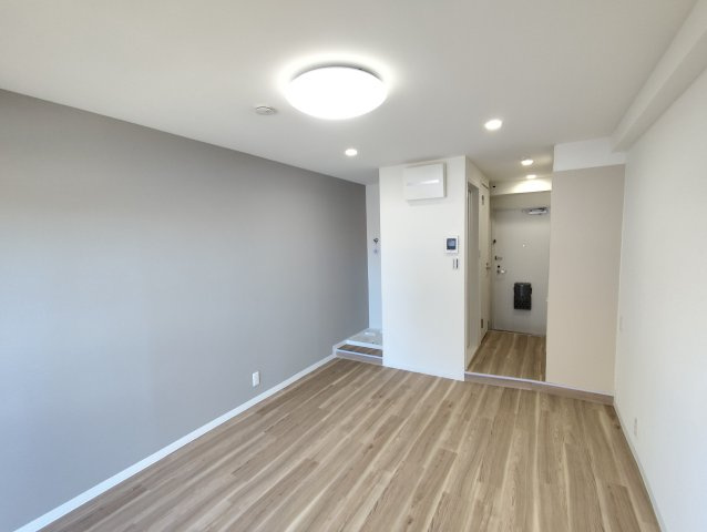 ラフィーヌ立石の洋室