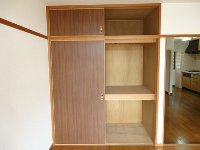 【その他】 | サン・オーレ城北 | 洋室6帖の収納　※写真はイメージです