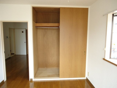 【収納】 | サン・オーレ城北 | 洋室6帖の収納　※写真はイメージです