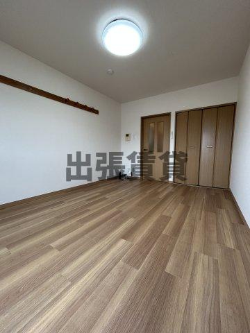 仲介手数料0円！！コムフォート城並の居間・リビング