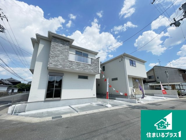 京都市伏見区羽束師古川町　第1期　新築一戸建ての外観|周辺は落ち着いた街並みの住宅地！子育てがしやすい住環境です！気になることがありましたら、お気軽にお問い合わせください！