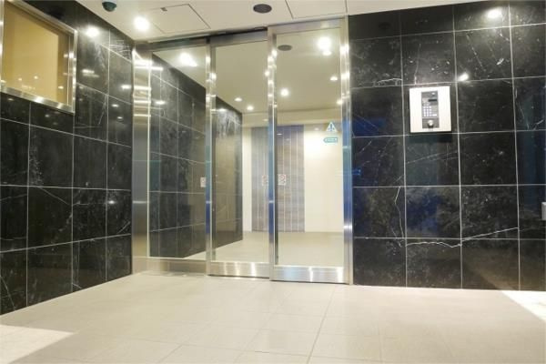 Ｎ－ｓｔａｇｅ両国のロビー