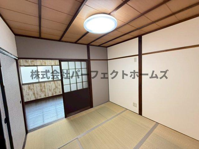 対馬江西町戸建　賃貸の和室|来客時にも便利な和室付き