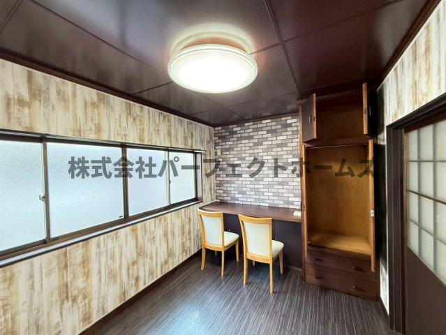 対馬江西町戸建　賃貸の洋室|明るい洋室です