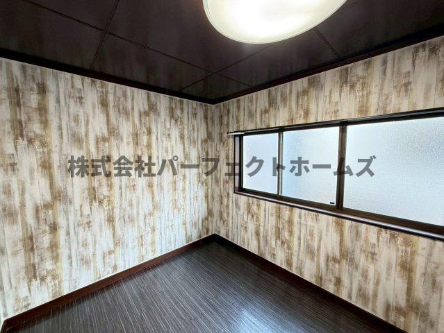 対馬江西町戸建　賃貸の洋室|明るい洋室です