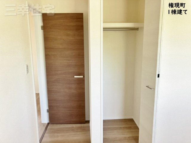 碧南市権現町の収納|洋室の収納
