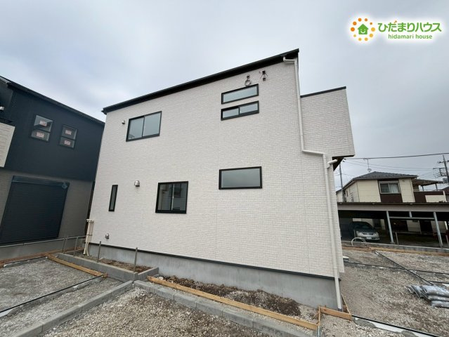 鴻巣市本町7丁目　新築一戸建て　ブルーミングガーデン　02の外観