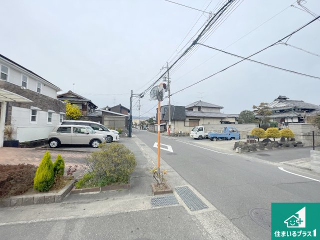 京都市伏見区羽束師古川町　第1期　新築一戸建ての前面道路含む現地写真|周辺は落ち着いた街並みの住宅地！子育てがしやすい住環境です！まだ未完成ですが、現地でしかわからない事もございます。是非一度ご覧ください。