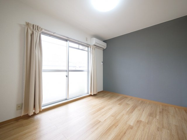 あるふぁⅡの洋室|※写真は別の部屋のものです。※家具・インテリアはイメージです。付帯しません。