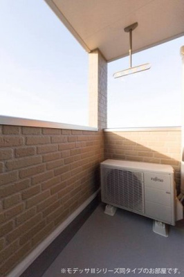 【バルコニー】 | レジデンス青井 | バルコニーからの眺めを楽しみながら食事をしませんか