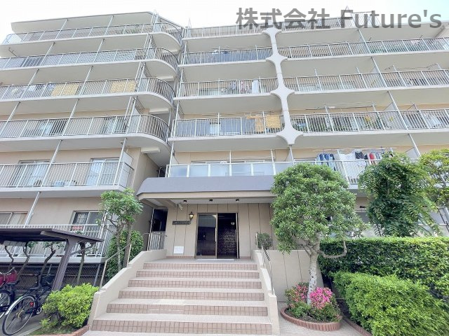 三郷アーバンハイツの外観|新耐震基準・ペット可マンション