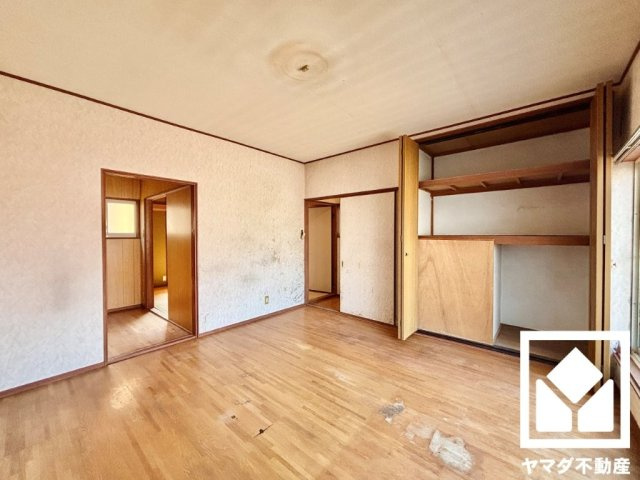伏見区久我石原町の洋室