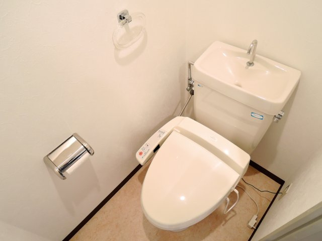 高槻クリスタルビルのトイレ