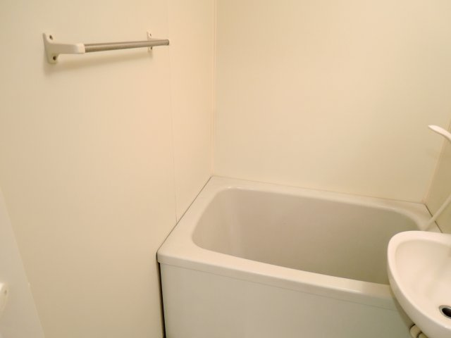 高槻クリスタルビルの浴室