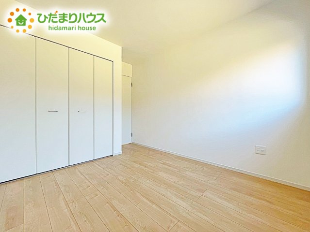 【洋室】 | 水戸市見和1期　新築戸建 | シンプルな内観ですのでさまざまなインテリアスタイルを楽しめます。