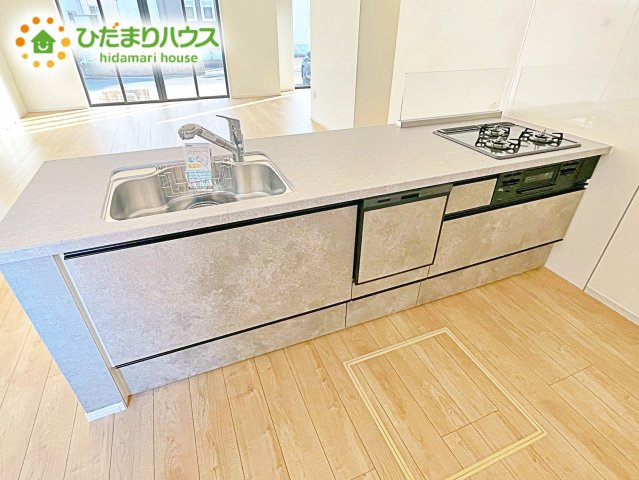【キッチン】 | 水戸市見和1期　新築戸建 | 広々として使い勝手のよい明るく開放的なキッチン