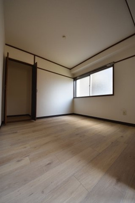 【洋室】 | サンビルダー三宮東