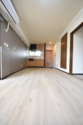 【居間・リビング】 | サンビルダー三宮東