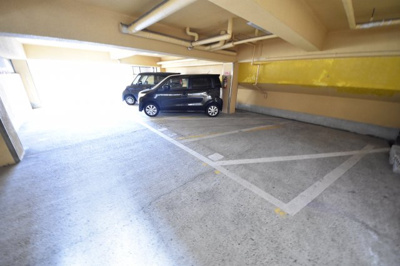 【駐車場】 | サンビルダー三宮東