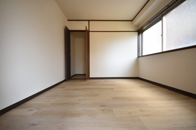 【寝室】 | サンビルダー三宮東