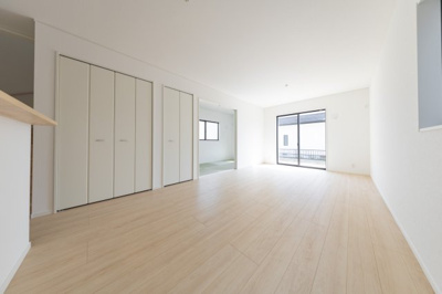 【居間・リビング】 | 鈴鹿市桜島町7丁目《5号棟》