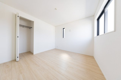 【洋室】 | 鈴鹿市桜島町7丁目《5号棟》