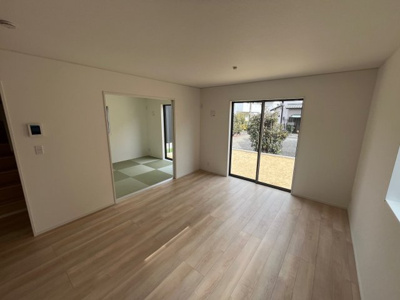 【居間・リビング】 | 鈴鹿市桜島町7丁目《3号棟》 | 同施工会社・同仕様イメージ