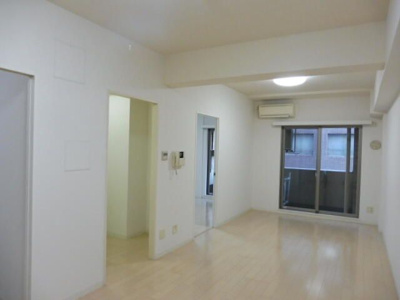 【居間・リビング】 | メゾン・ド・日本橋久松町