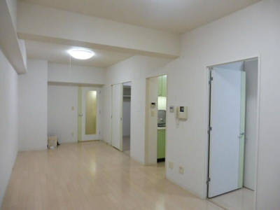 【居間・リビング】 | メゾン・ド・日本橋久松町