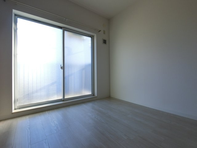 カムフォート登戸Ⅲの洋室