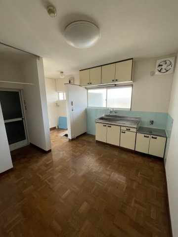 ホワイトハイツのキッチン