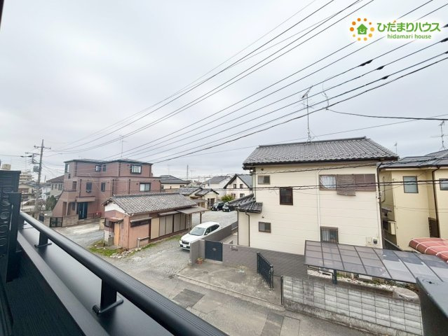 鴻巣市本町7丁目　新築一戸建て　ブルーミングガーデン　03の展望|遠くまで見渡せる気分転換にぴったりな場所です。周辺は高い建物がない閑静な住宅街で、穏やかな時間が流れているのが分かります。