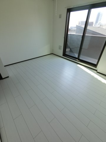 プラザドゥシャレーの洋室