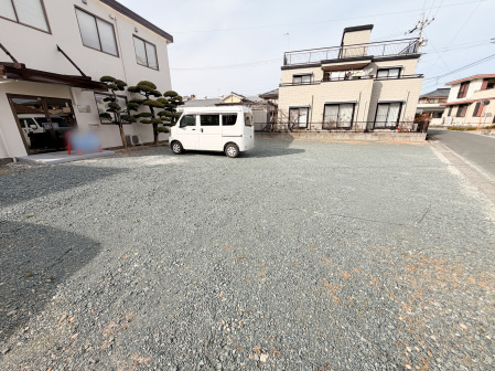 大石様貸事務所の駐車場
