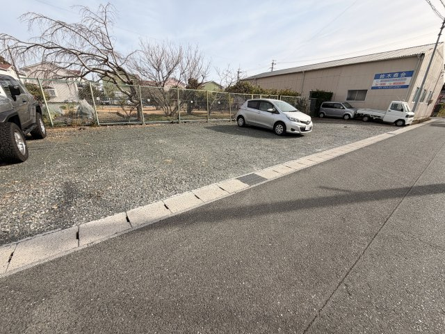 大石様貸事務所の駐車場|追加駐車場