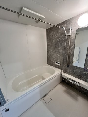 【浴室】 | Liberty Island