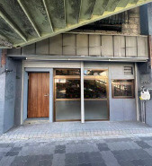 大阪市北区長柄西１丁目の店舗一部