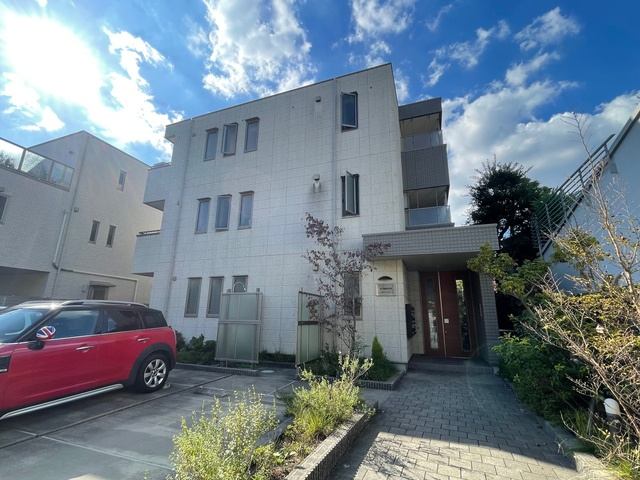 ヴィラ由比ガ浜の周辺