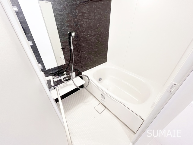 ｈｙｇｇｅプラスの浴室|ゆったりできる広めのお風呂です☆