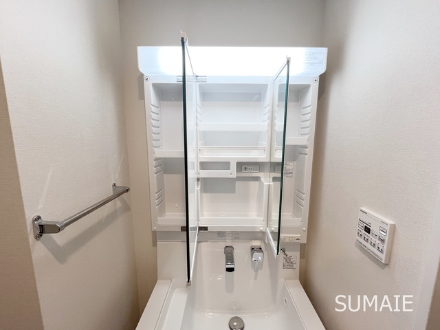 ｈｙｇｇｅプラスの洗面所|洗面台上の収納です☆