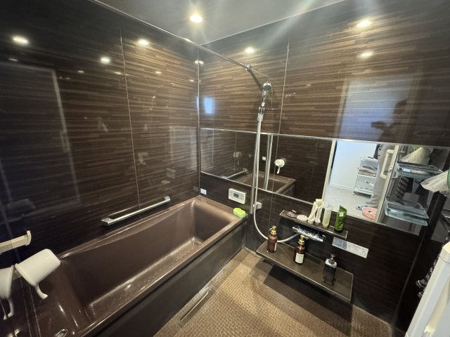 －三丁目不動産-深谷市東方　中古戸建の浴室