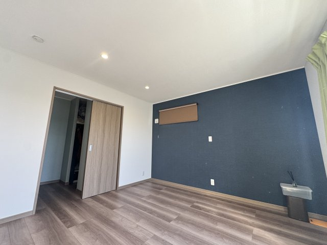 －三丁目不動産-深谷市東方　中古戸建の洋室