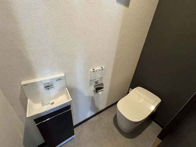 －三丁目不動産-深谷市東方　中古戸建のトイレ