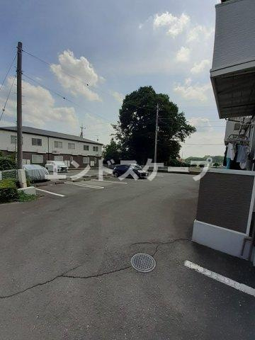 リヴィエールＢの駐車場|高崎、前橋のお部屋探しはエンドスケープまで！お客様の理想お聞かせ下さい♪