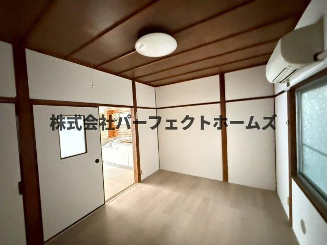 出口5丁目戸建　賃貸の洋室|洋室です