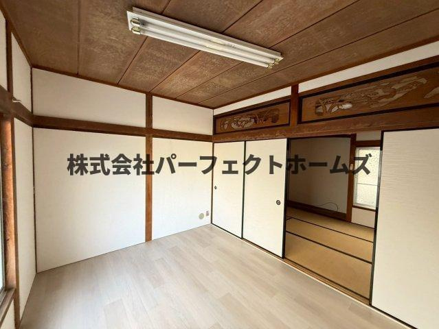 出口5丁目戸建　賃貸の洋室|スタンダードな洋室です